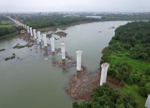 દમણ ગંગા નદી ખાતે પિયરનું કામ પ્રગતિમાં છે, વલસાડ જિલ્લો, ગુજરાત-સપ્ટેમ્બર 2023
