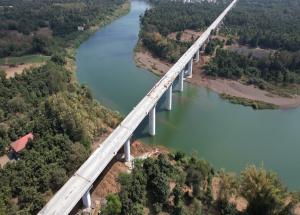 अंबिका नदी, नवसारी जिला, गुजरात में नदी पुल का कार्य पूरा हो चुका है - मार्च 2024