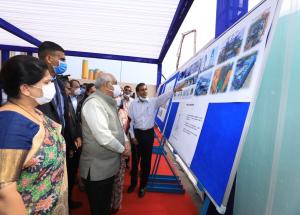 Shri Bhupendrabhai Patel, Chief Minister, Gujarat and Smt. Darshana Jardosh, Minister of State for Railways and Textiles along with other dignitaries visited Mumbai-Ahmedabad High Speed Rail corridor casting yard at Surat (Village-Vaktana, @ Ch 254) on 26th December 2021.