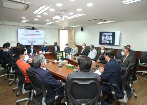 NHSRCL signed a contract agreement on 21st January 2022 with IRCON for design, supply and construction of track and track related works between Zaroli village (Maharashtra-Gujarat Border) and Vadodara (total 237 km) for MAHSR Package T-2