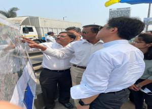 Mr. Yasuhiro OKANISHI, Vice Minister of International Affairs, MLIT JAPAN & Mr. Tomoyuki NAKANO, Director for Overseas HSR Projects along with Sh. Satish Agnihotri, MD, NHSRCL visited various construction sites & related activities of MAHSR The delegation visited various Casting Yards, Surat HSR station site and river Daman Ganga bridge site in Gujarat and Thane Creek & Bandra-Kurla Complex station site in Maharashtra.