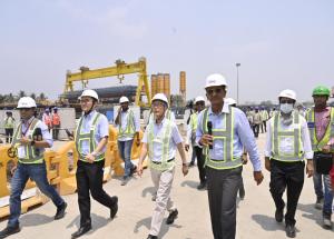 H. E Mr. Satoshi Suzuki, Ambassador of Japan to India along with Sh. Satish Agnihotri, MD, NHSRCL visited various MAHSR construction sites between Vapi and Surat in Gujarat on 12th April 2022