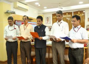 Shri. Roop Narayan Sunkar, MD/NHSRCL and Shri S.K. Mishra CVO/NHSRCL administered an Integrity Pledge on the occasion of Vigilance Awareness Week 2023