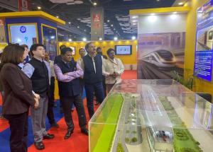 श्री आर.एन. सुनकर, सदस्य इंफ्रा/रेलवे बोर्ड और प्रबंध निदेशक/एनएचएसआरसीएल ने भारत अंतर्राष्ट्रीय व्यापार मेला 2023 में बुलेट ट्रेन पवेलियन का दौरा किया