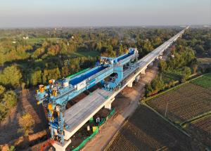 Full span box girder erection at Anand District, March 2023