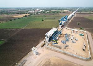 MAHSR Viaduct construction through SBS method, Bharuch District, May 2023 (2)