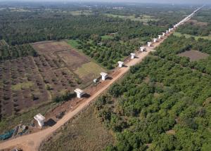 ナヴसारी地区における橋脚工事、2023年1月