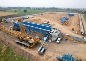 SBS (Over-slung) LG-3 at Bharuch District, April 2023 (2)