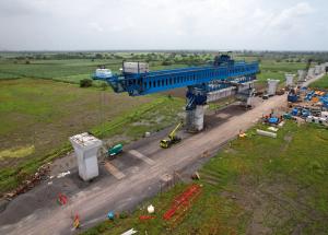 Segmental Erection in progress at Surat District, September 2022