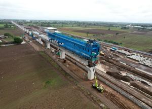 MAHSR Viaduct construction through SBS (Over-slung) method, Bharuch District (2)