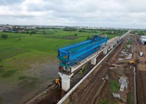 MAHSR Viaduct construction through SBS (Over-slung) method, Bharuch District, August 2023 (2)