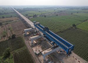 MAHSR Viaduct construction through SBS (Over-slung) method, Surat District, December 2023 (2)