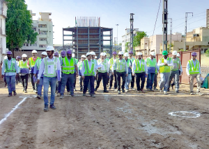 Shri Vivek Kumar Gupta MD of NHSRCL insoected the Ahmedabsd and Sabarmati Construction SItes_2