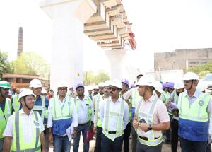 Shri Vivek Kumar Gupta, MD/NHSRCL, led a team of directors, contractors, consultants and senior officials on a comprehensive two-day inspection of Mumbai-Ahmedabad Bullet Train project