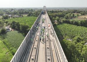 Shri Vivek Kumar Gupta, MD/NHSRCL, led a team of directors, contractors, consultants and senior officials on a comprehensive two-day inspection of Mumbai-Ahmedabad Bullet Train project