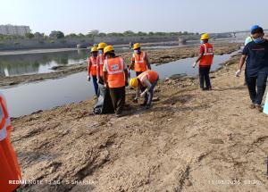 NHSRCL participated in the Swachh Sabarmati Maha Abhiyan, jointly organized by AMC and SRFDCL