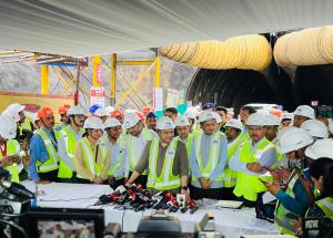Hon’ble Minister of Railways, Shri Ashwini Vaishnaw witnessed the 4.88 km tunnel breakthrough on 20th Sep 2025 at Ghansoli for Mumbai-Ahmedabad Bullet Train project